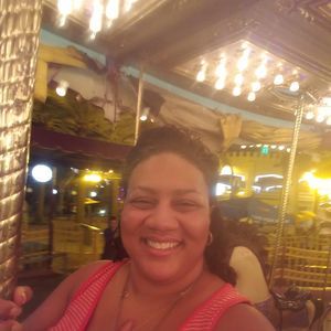 Meet your Posher, Jennis